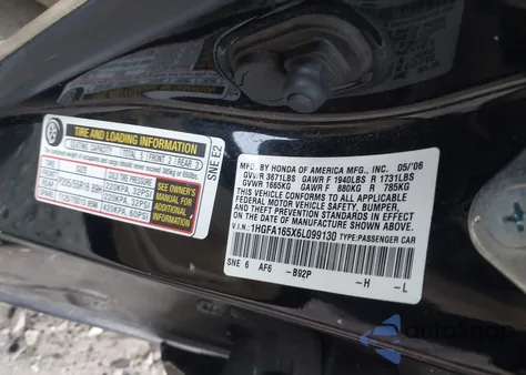 2006 Honda Civic Lx z USA, uszkodzony, nr VIN 1HGFA165X6L099130